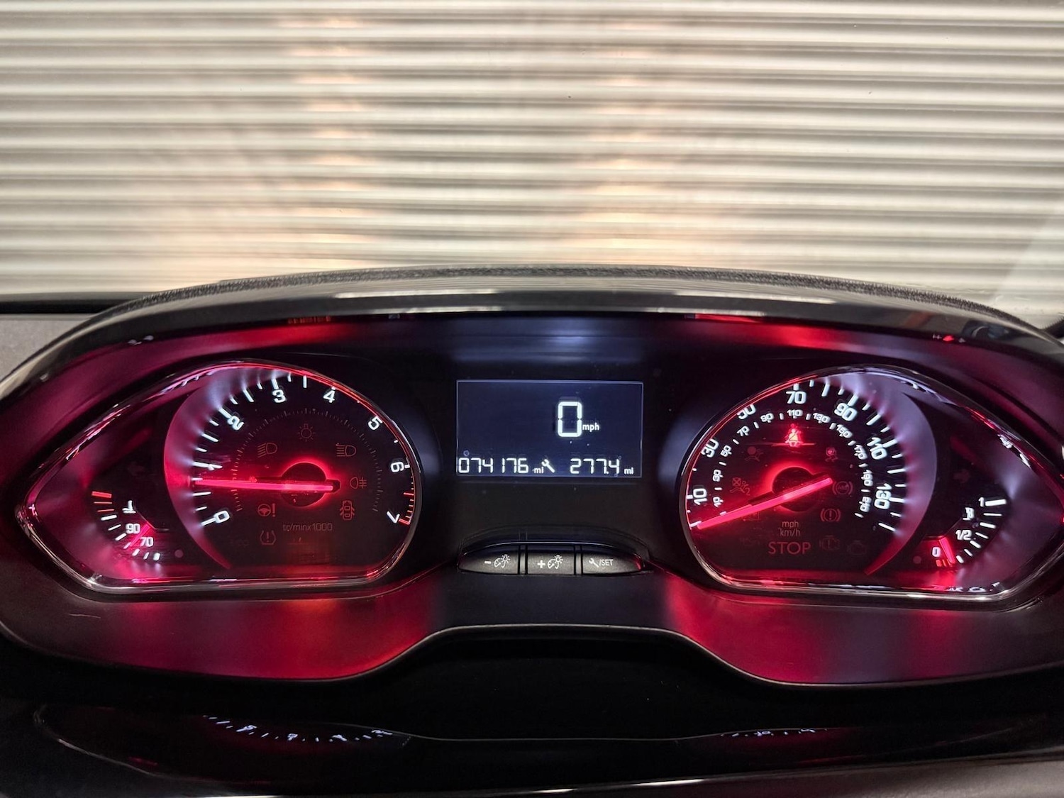 Used Peugeot 208 2015 for sale - 77054035: Photo 43