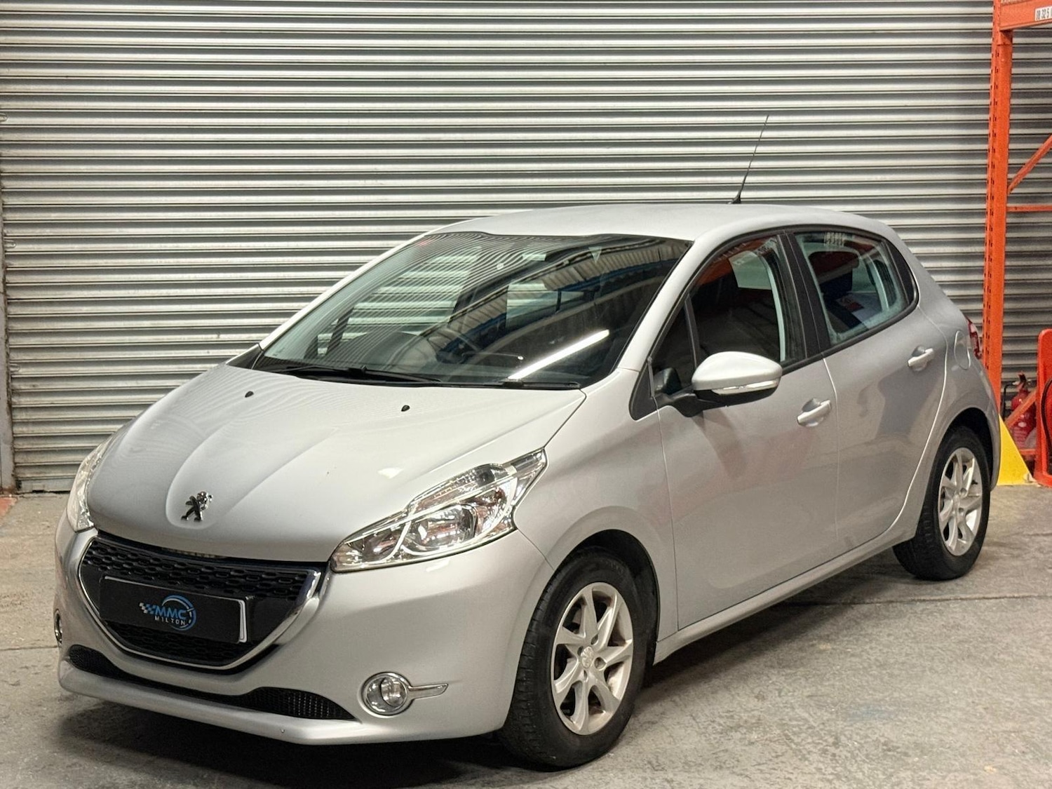 Used Peugeot 208 2015 for sale - 77054035: Photo 7