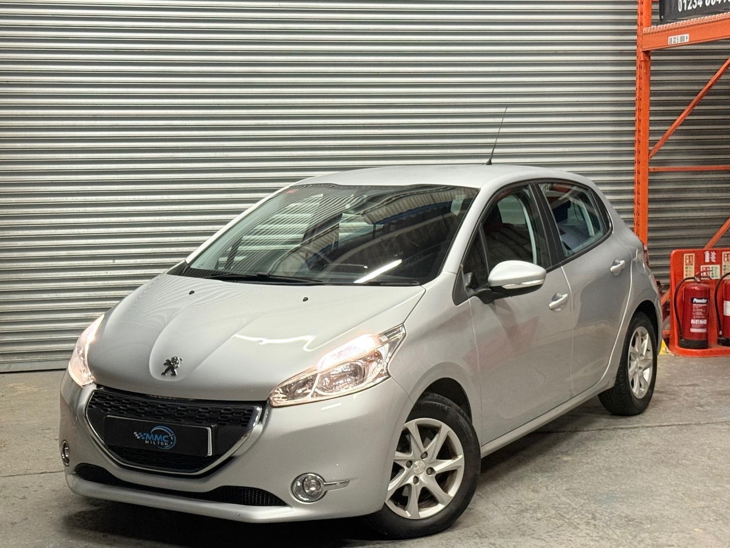 Used Peugeot 208 2015 for sale - 77054035: Photo 9