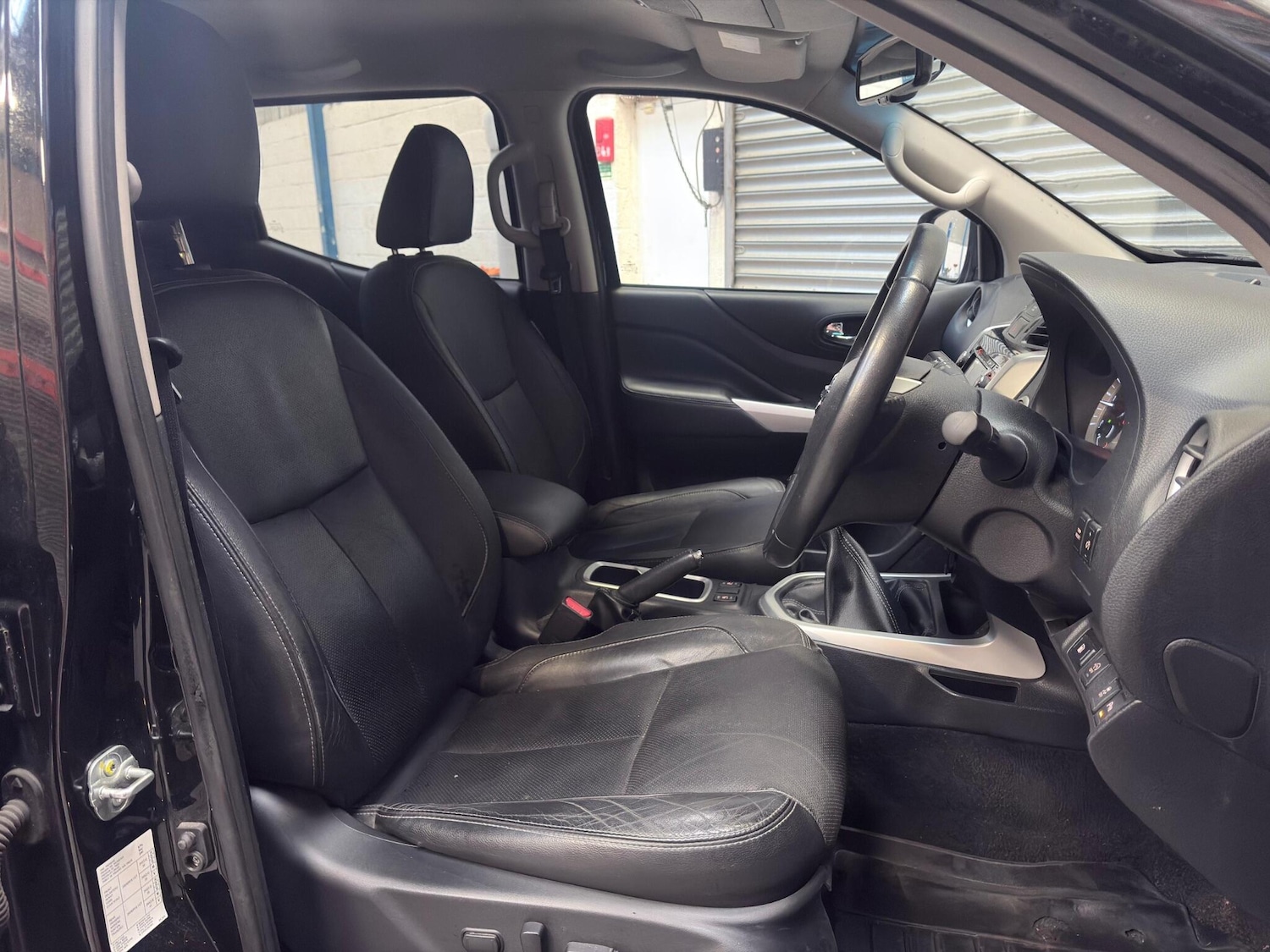 Used Nissan Navara 2018 for sale - 77230213: Photo 16