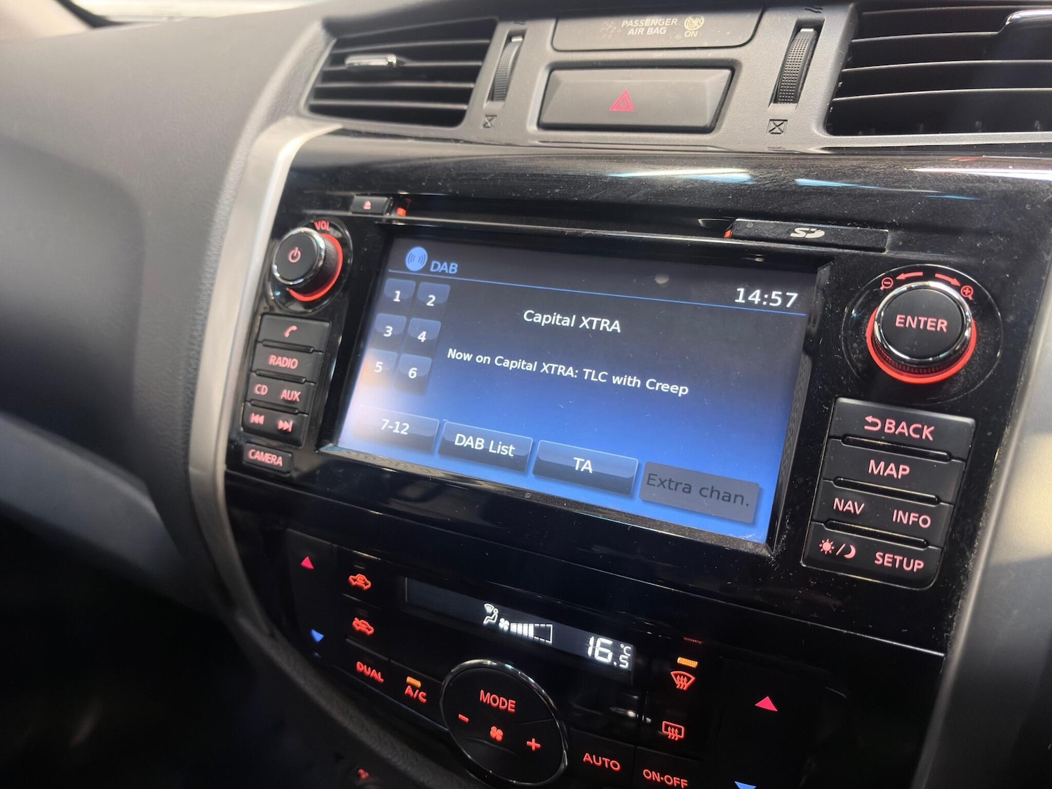 Used Nissan Navara 2018 for sale - 77230213: Photo 28