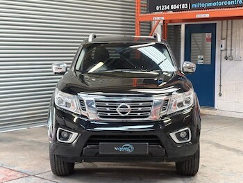 Used Nissan Navara 2018 for sale - 77230213: Photo