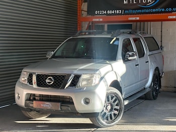 Used Nissan Navara 2010 for sale - 79116446: Photo