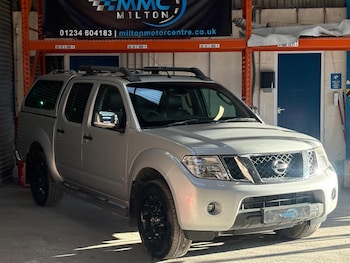 Used Nissan Navara 2010 for sale - 79116446: Photo