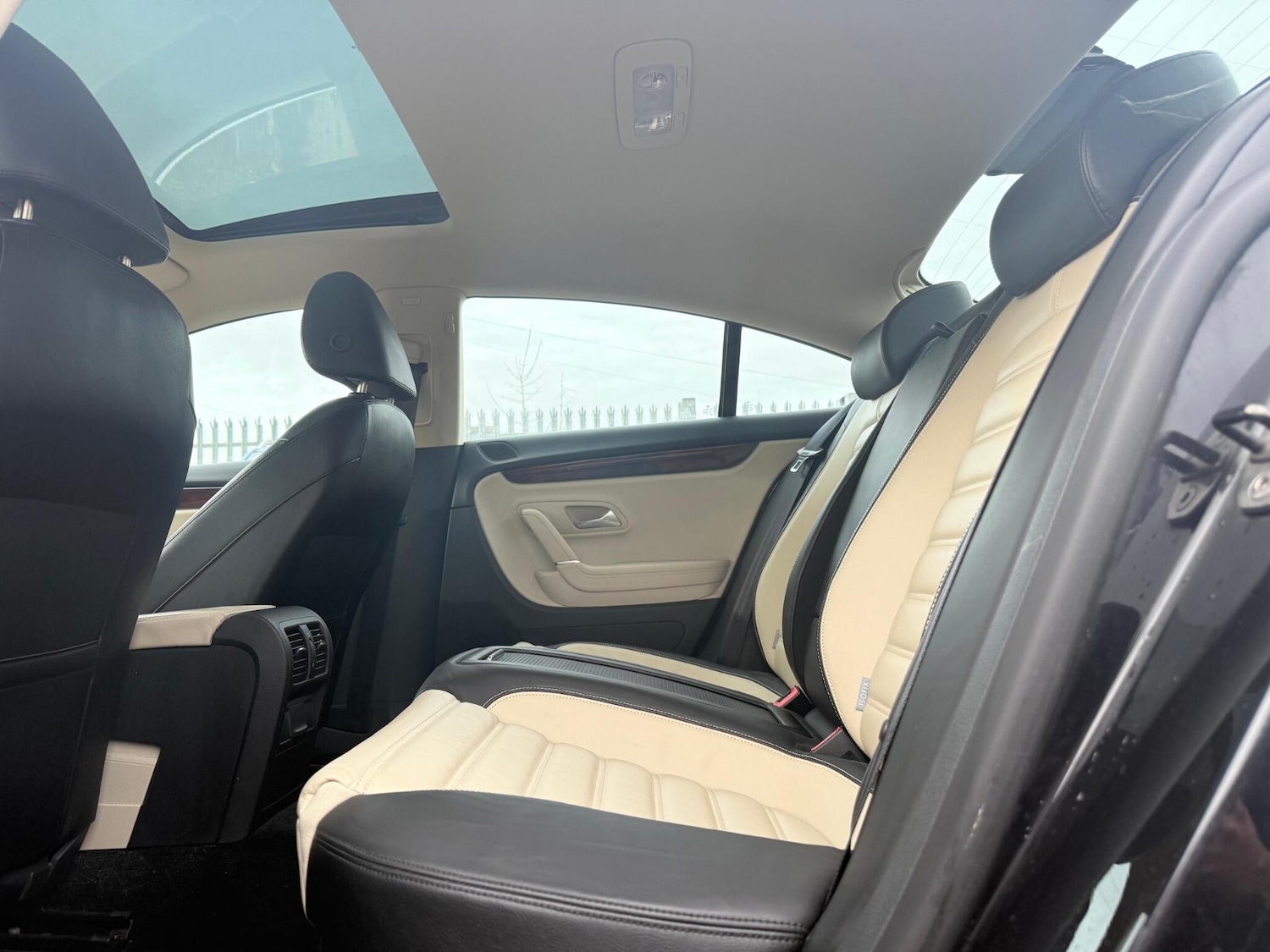 Used Volkswagen Passat 2009 for sale - 76975620: Photo 31