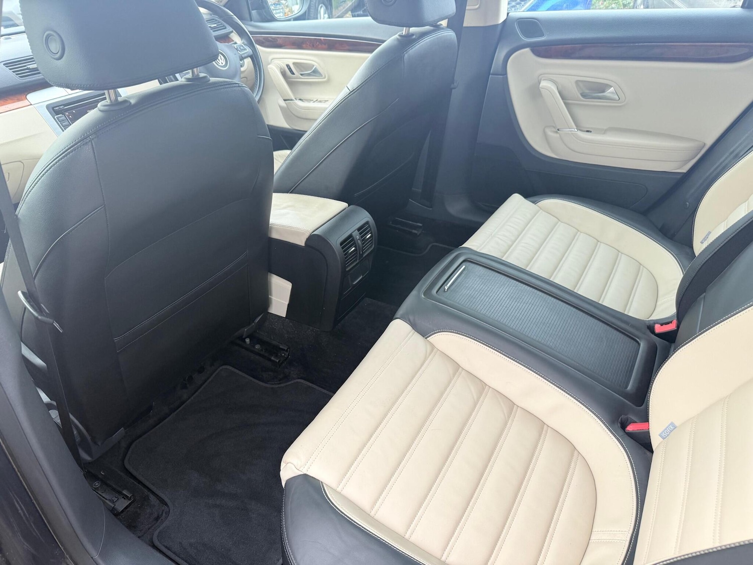 Used Volkswagen Passat 2009 for sale - 76975620: Photo 32