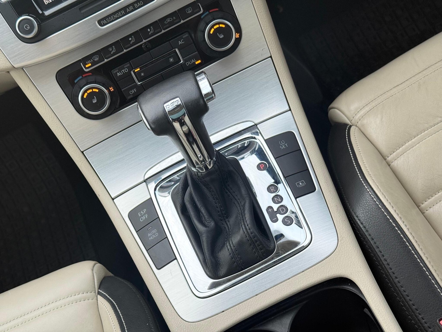 Used Volkswagen Passat 2009 for sale - 76975620: Photo 38