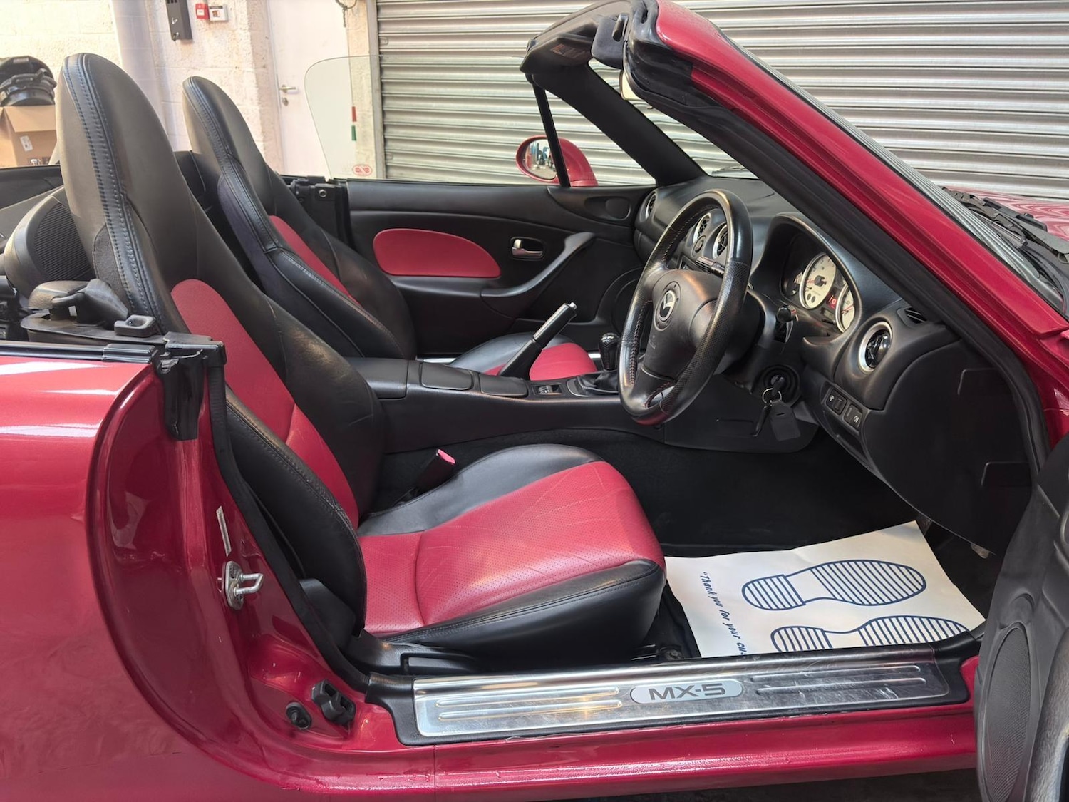 Used Mazda MX-5 2004 for sale - 77255099: Photo 15