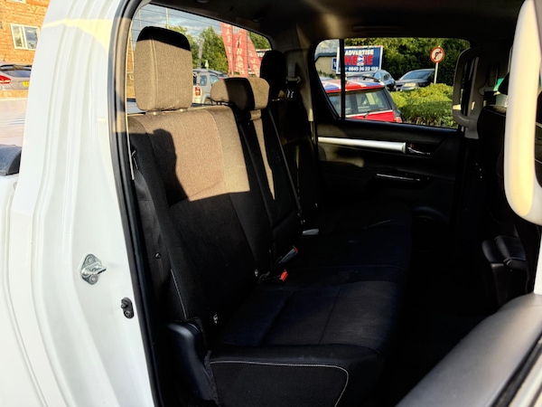 Used Toyota Hilux 2020 for sale - 75200155: Photo 16