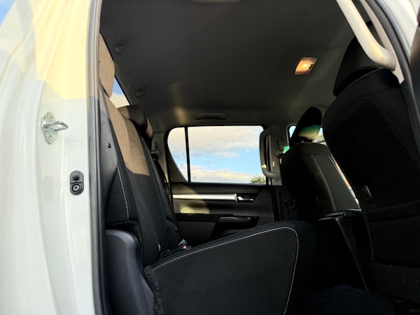 Used Toyota Hilux 2020 for sale - 75200155: Photo 17