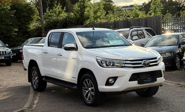 Used Toyota Hilux 2020 for sale - 75200155: Photo 2