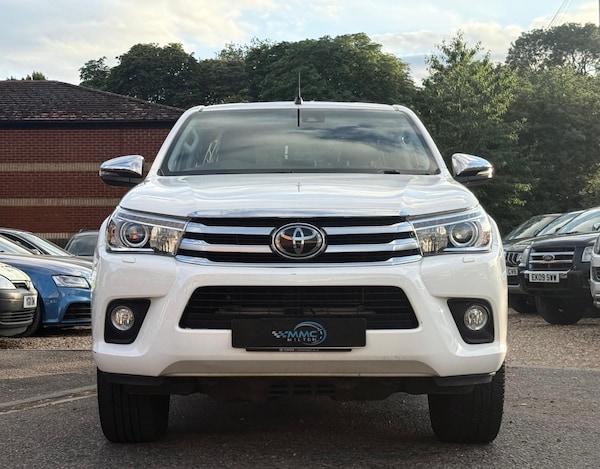 Used Toyota Hilux 2020 for sale - 75200155: Photo 4
