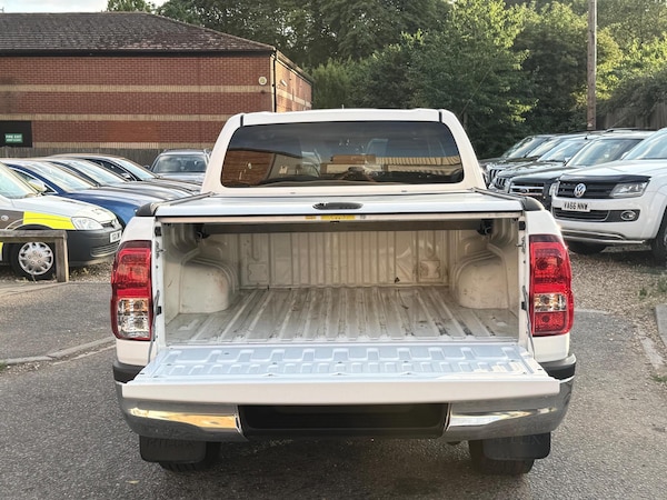 Used Toyota Hilux 2020 for sale - 75200155: Photo 7