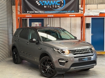 Used Land Rover Discovery Sport 2017 for sale - 79540348: Photo