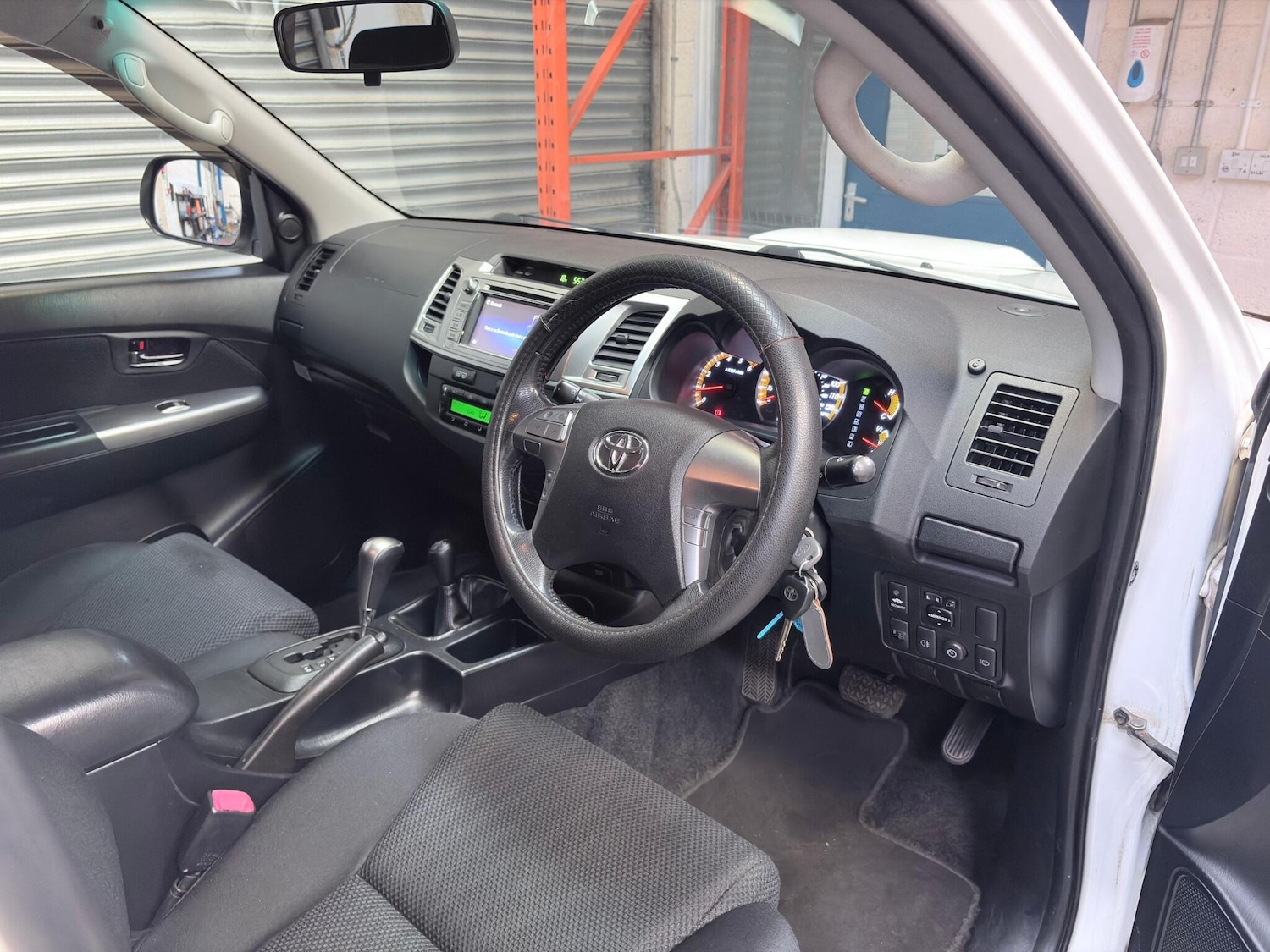 Used Toyota Hilux 2016 for sale - 78127702: Photo 19