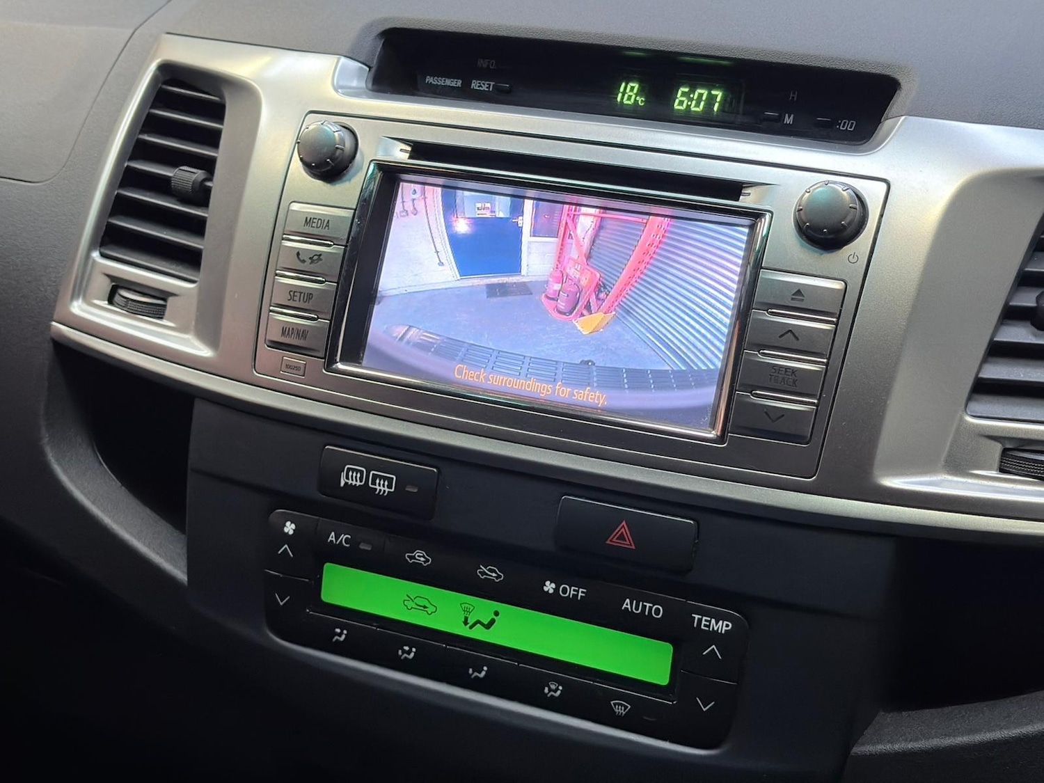 Used Toyota Hilux 2016 for sale - 78127702: Photo 36