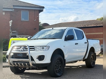Used Mitsubishi L200 2014 for sale - 76071918: Photo