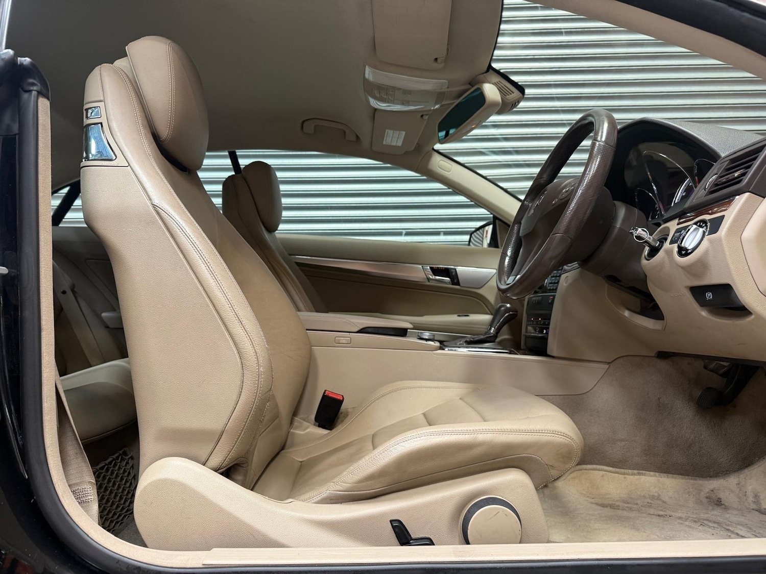 Used Mercedes-Benz E Class for sale - 77754345: Photo 15