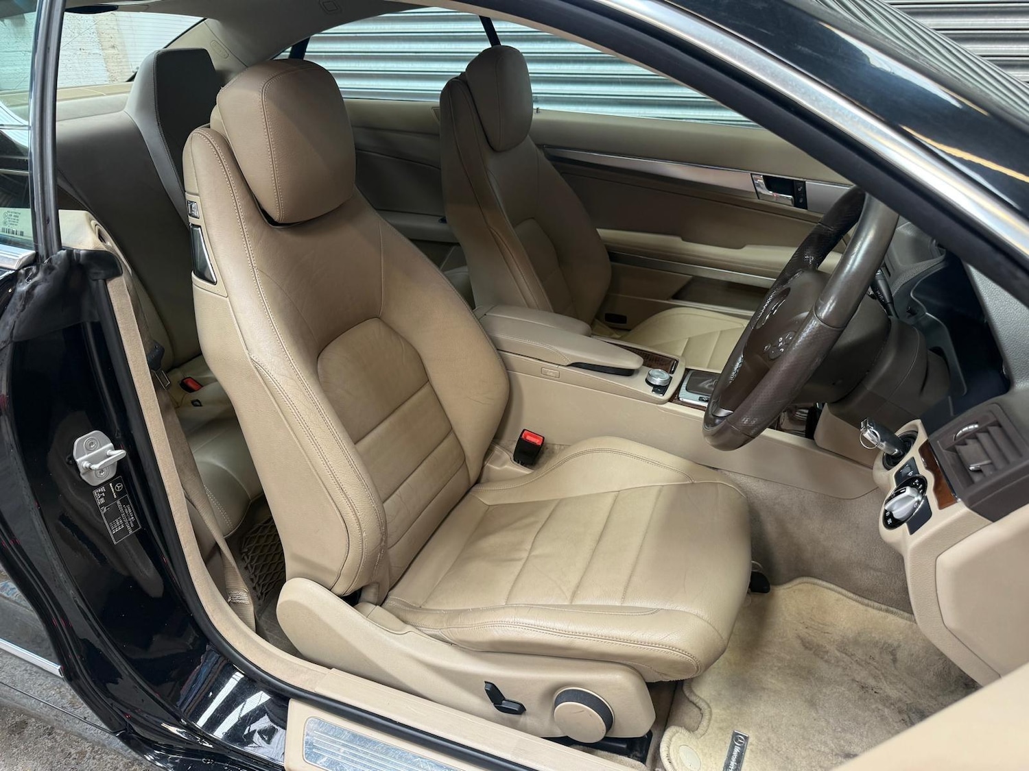 Used Mercedes-Benz E Class for sale - 77754345: Photo 17