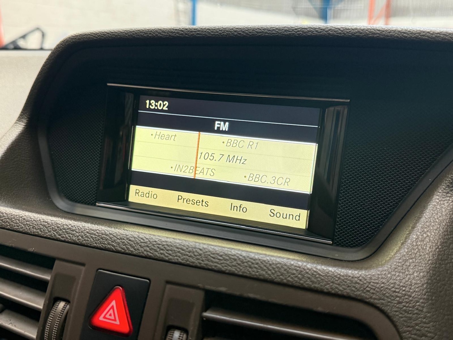 Used Mercedes-Benz E Class for sale - 77754345: Photo 29