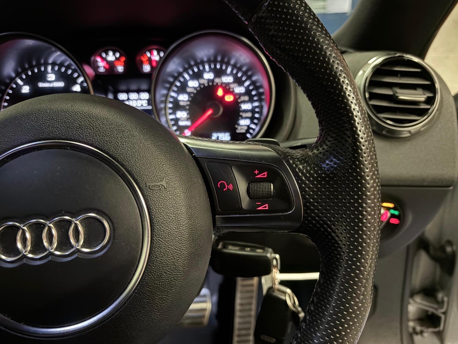 Used Audi TT for sale - 77658396: Photo 22