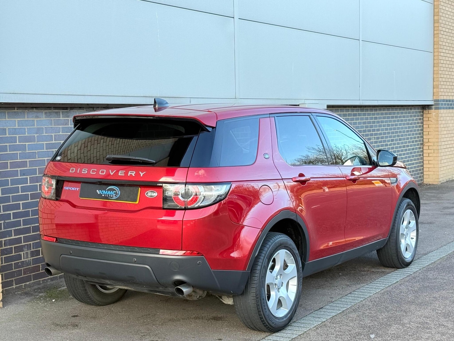 Used Land Rover Discovery Sport 2017 for sale - 76521552: Photo 10
