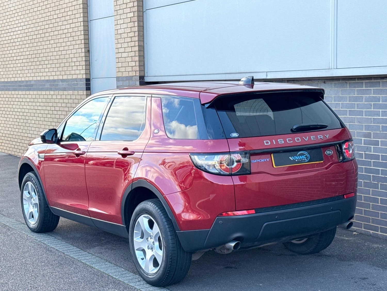 Used Land Rover Discovery Sport 2017 for sale - 76521552: Photo 12