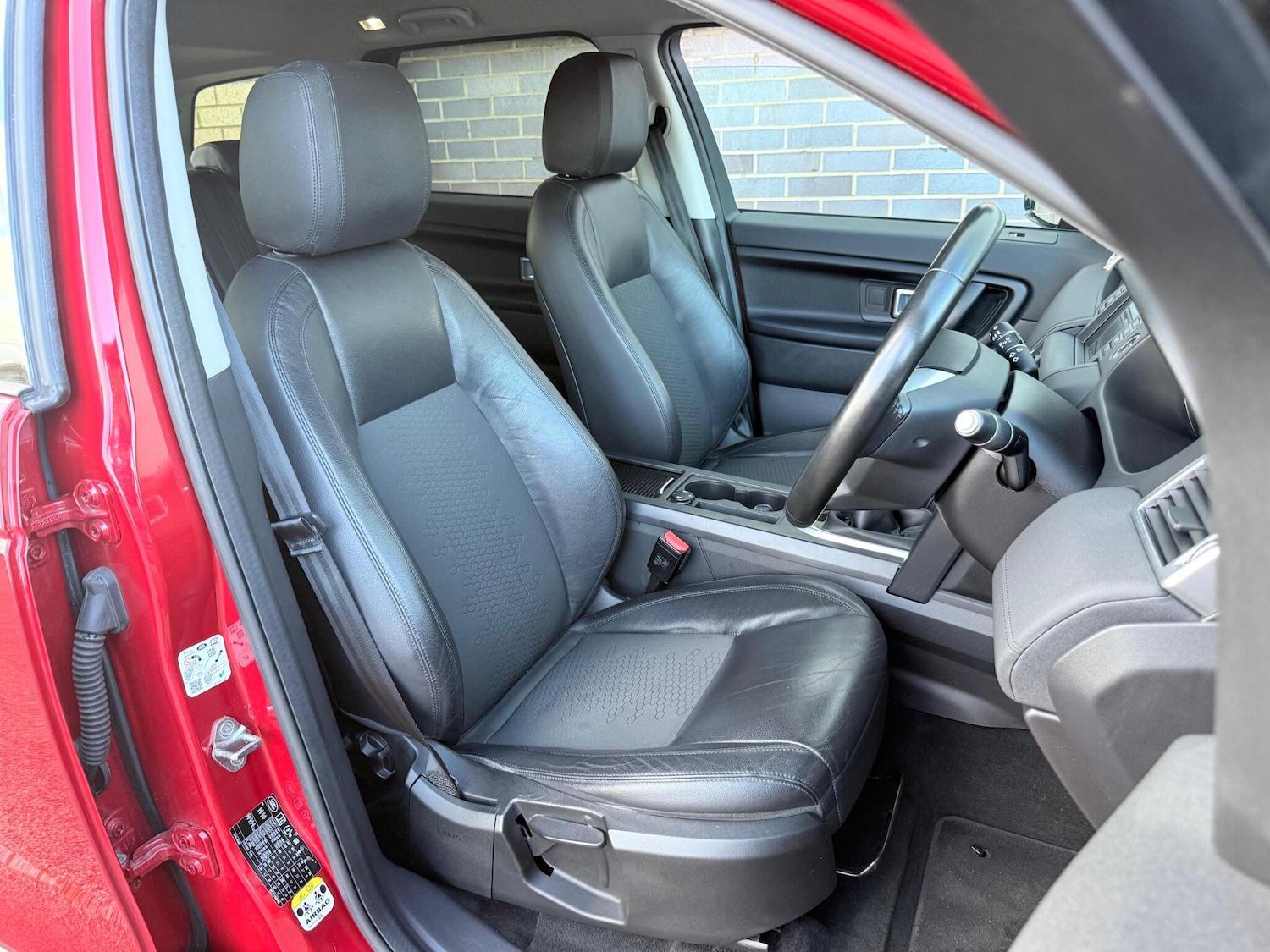 Used Land Rover Discovery Sport 2017 for sale - 76521552: Photo 29