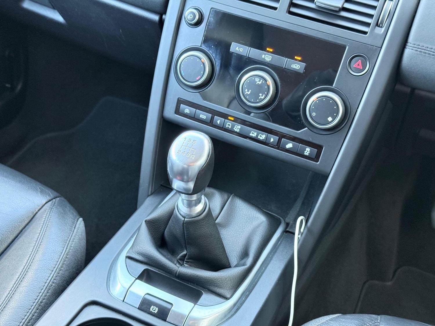 Used Land Rover Discovery Sport 2017 for sale - 76521552: Photo 32