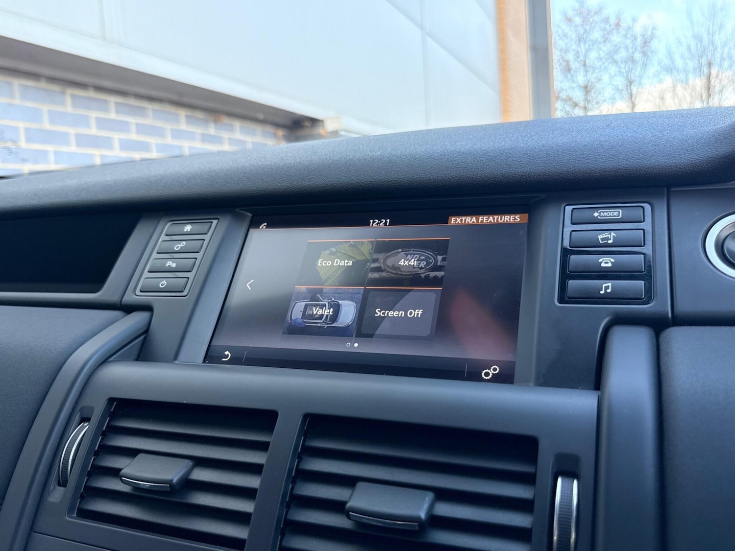 Used Land Rover Discovery Sport 2017 for sale - 76521552: Photo 34