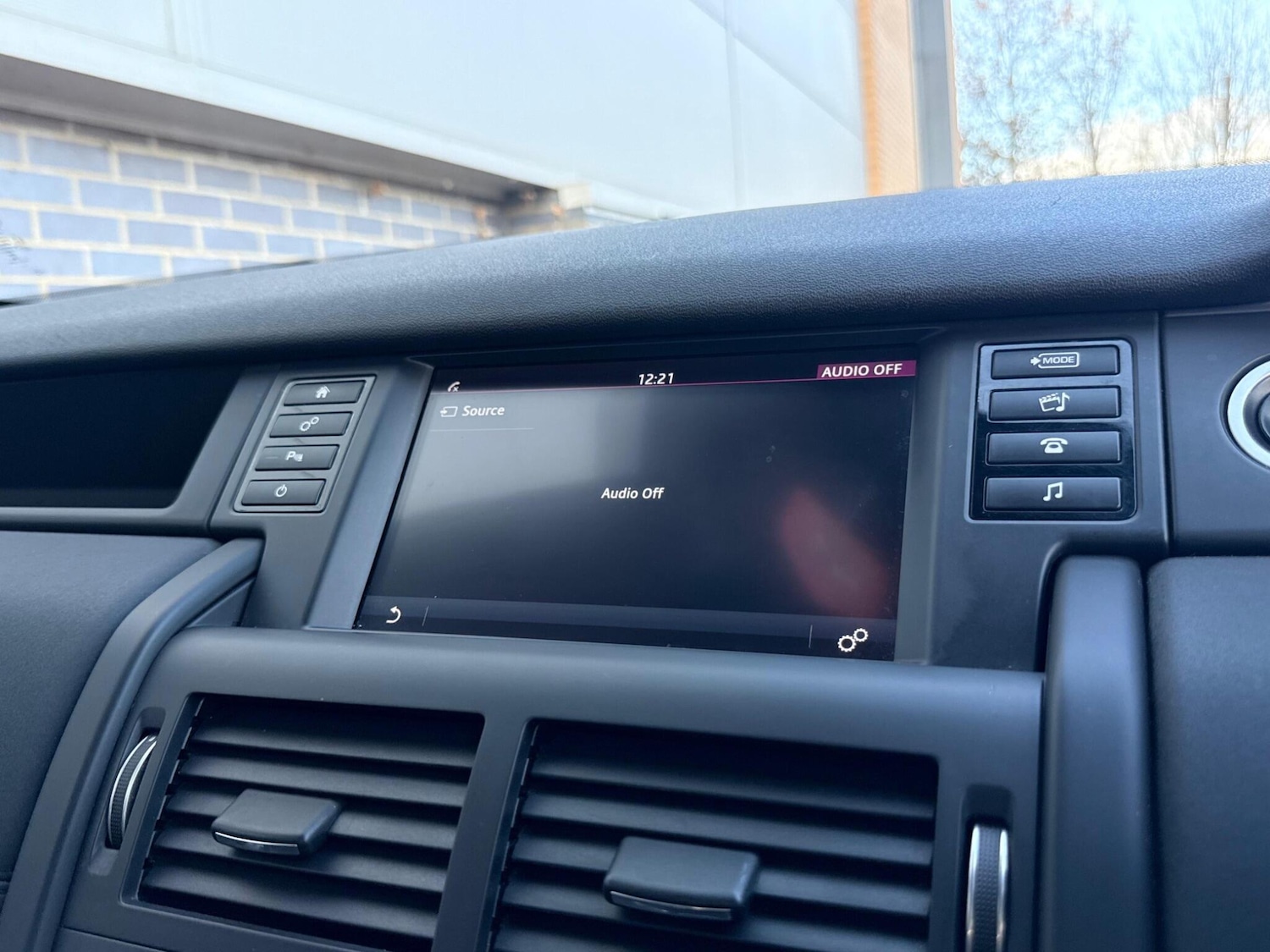 Used Land Rover Discovery Sport 2017 for sale - 76521552: Photo 35