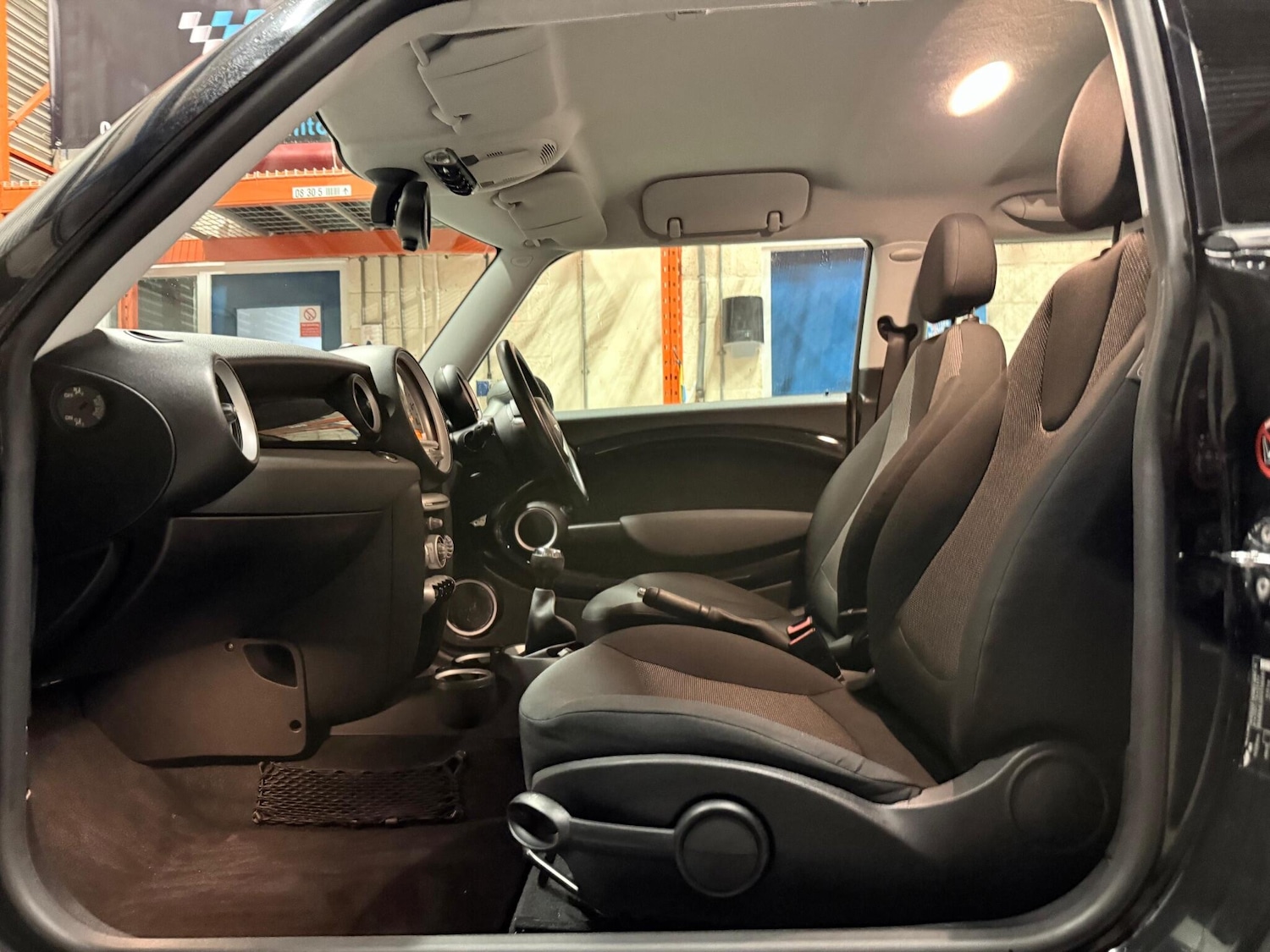 Used MINI Hatch 2009 for sale - 76976143: Photo 12