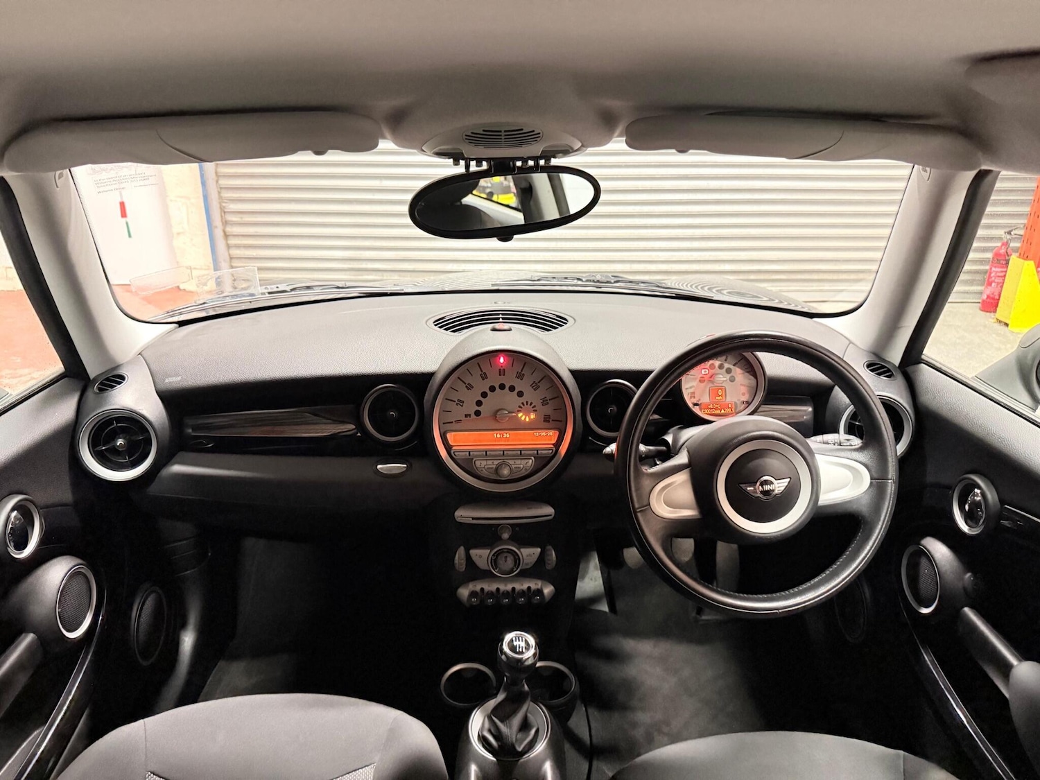 Used MINI Hatch 2009 for sale - 76976143: Photo 15