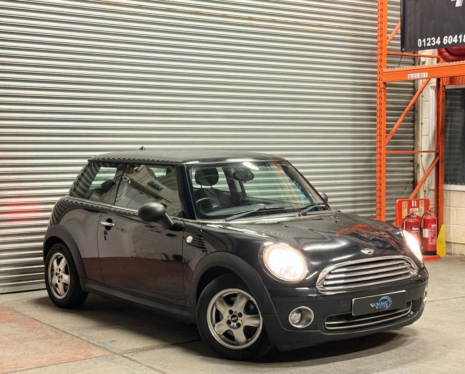 Used MINI Hatch 2009 for sale - 76976143: Photo 2