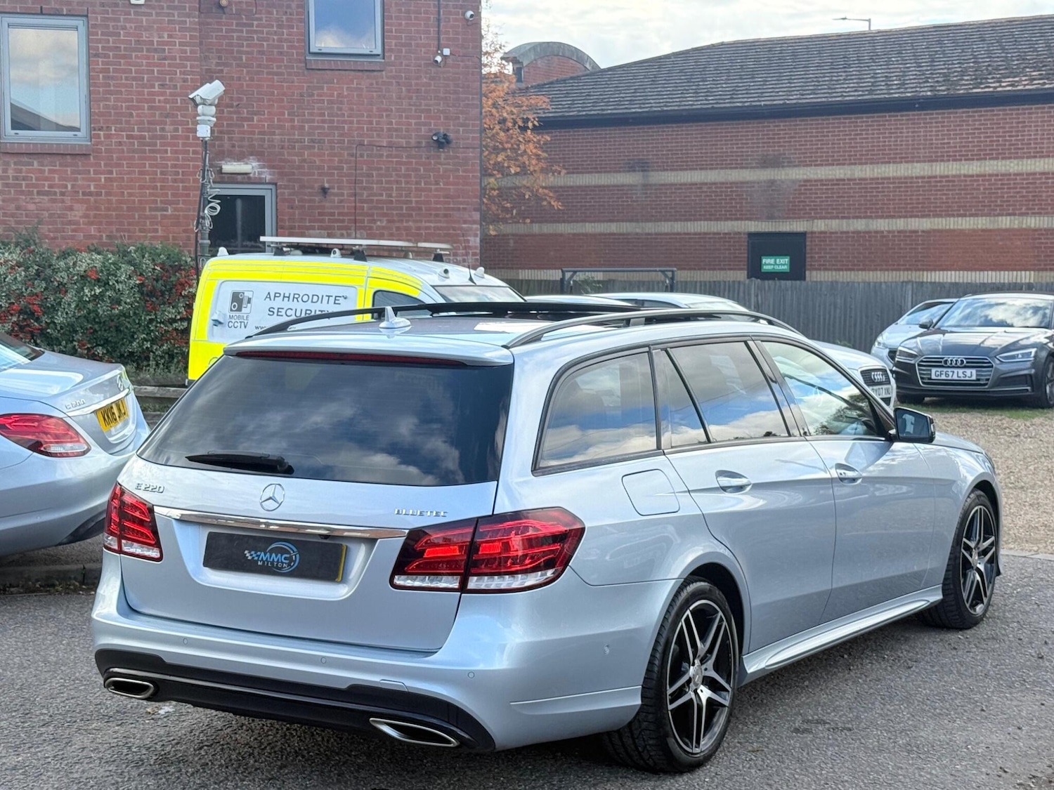 Used Mercedes-Benz E Class 2015 for sale - 77120867: Photo 10