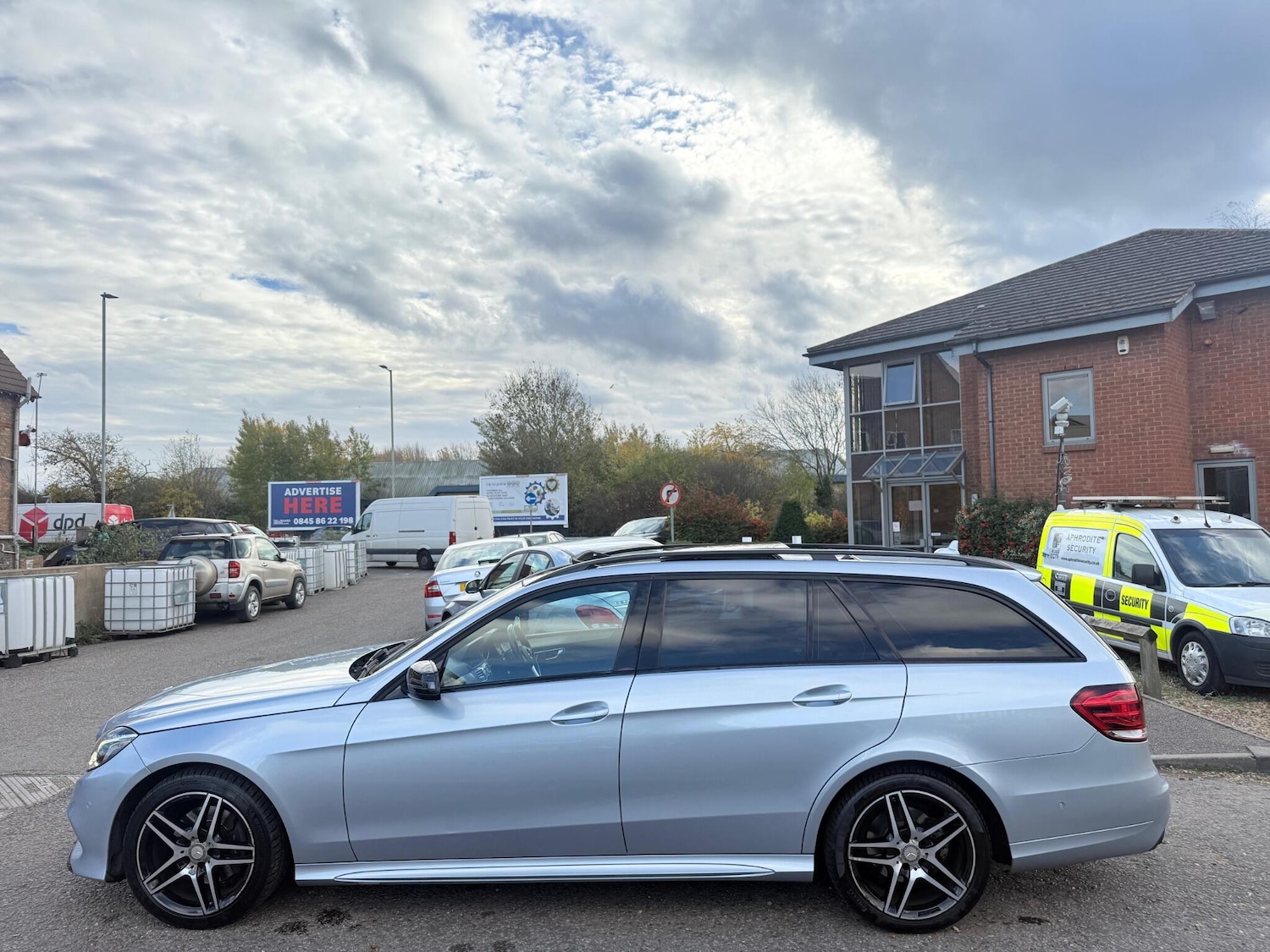 Used Mercedes-Benz E Class 2015 for sale - 77120867: Photo 15