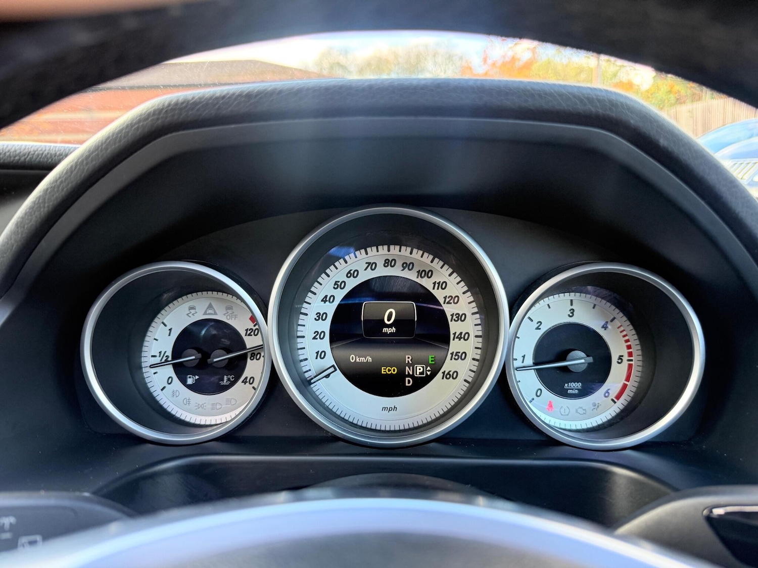 Used Mercedes-Benz E Class 2015 for sale - 77120867: Photo 35