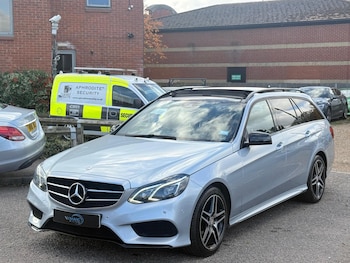 Used Mercedes-Benz E Class 2015 for sale - 77120867: Photo