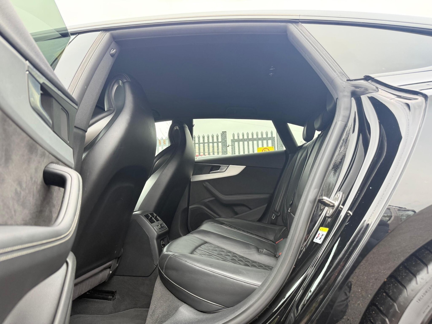 Used Audi S5 for sale - 76728299: Photo 33