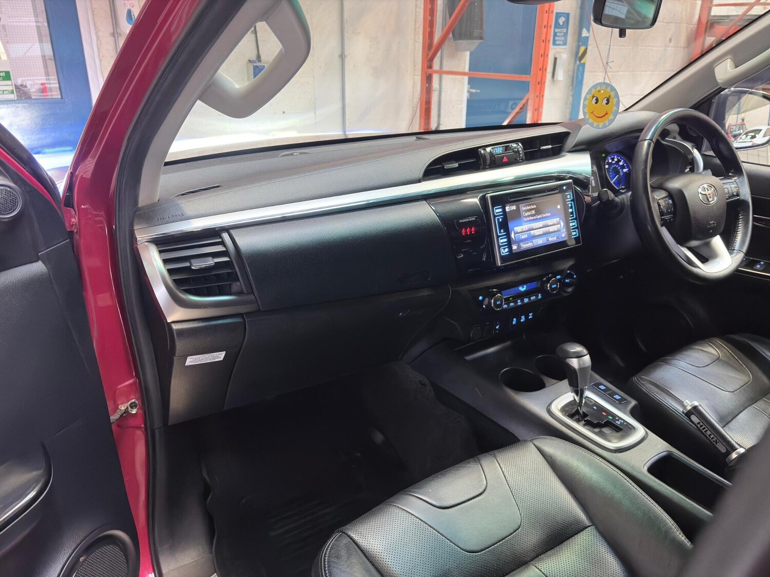 Used Toyota Hilux 2016 for sale - 78115566: Photo 37