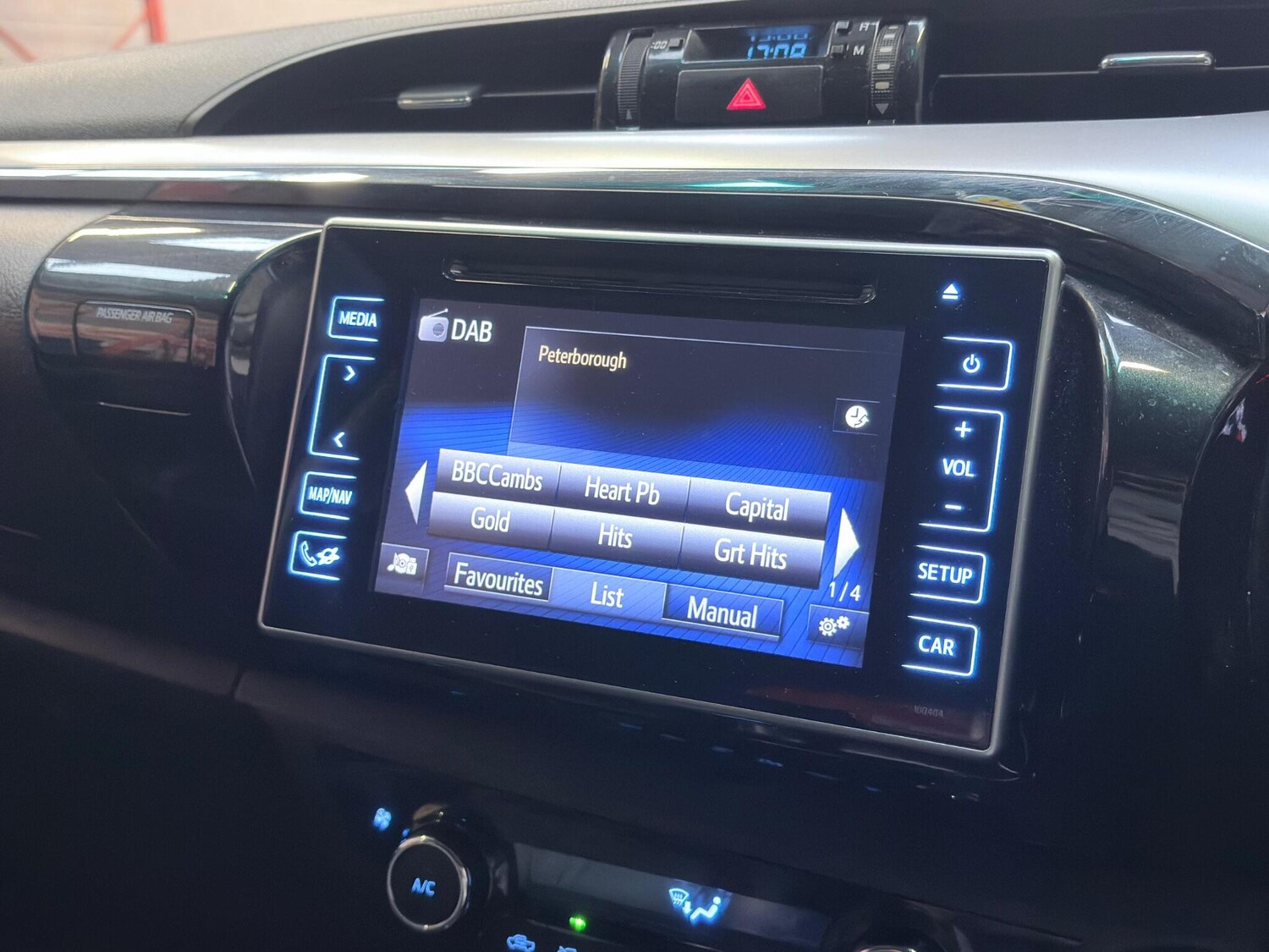 Used Toyota Hilux 2016 for sale - 78115566: Photo 59