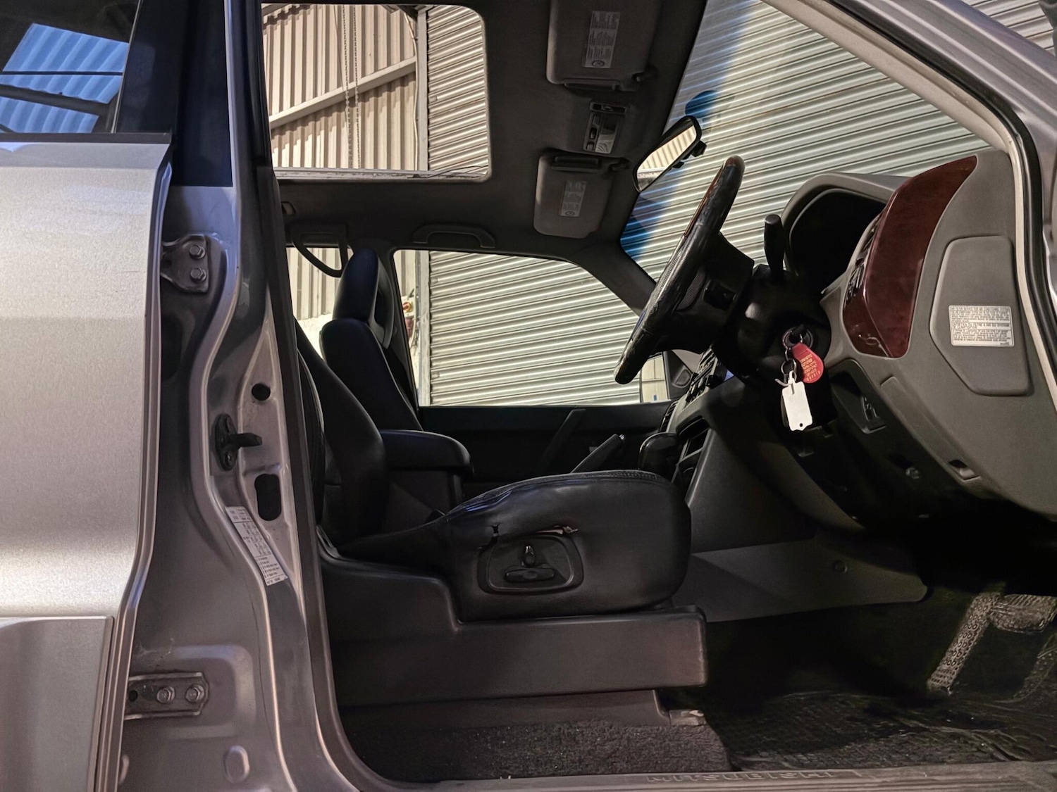 Used Mitsubishi Shogun 2004 for sale - 77573894: Photo 18