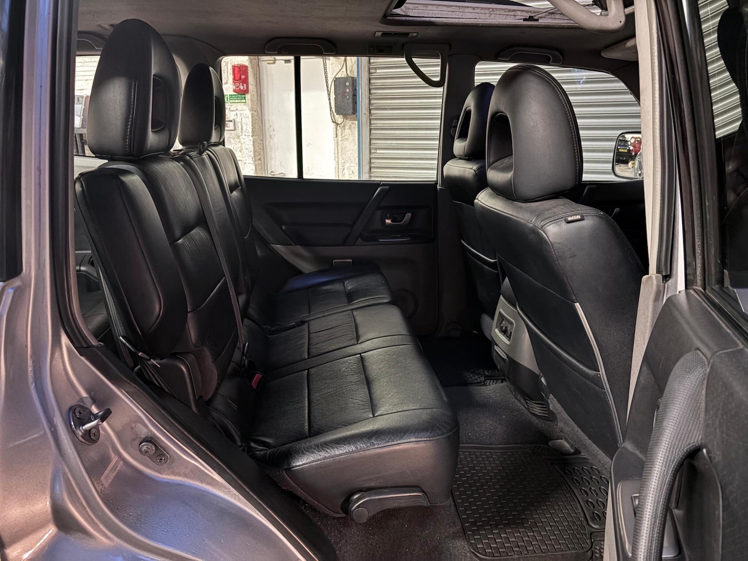 Used Mitsubishi Shogun 2004 for sale - 77573894: Photo 20