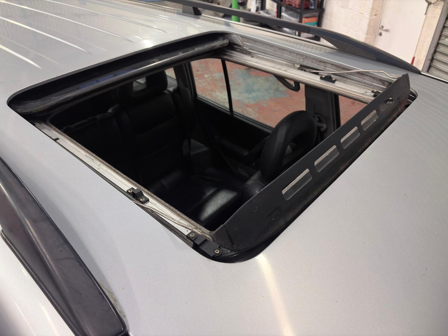 Used Mitsubishi Shogun 2004 for sale - 77573894: Photo 26