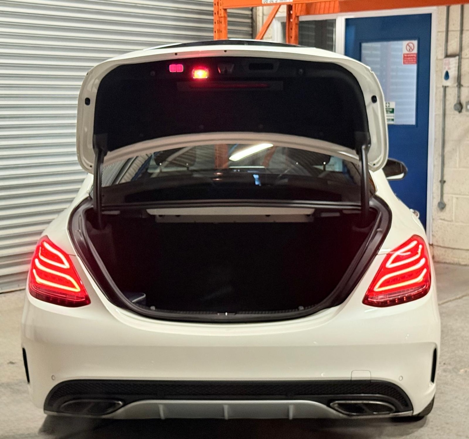 Used Mercedes-Benz C Class 2016 for sale - 77097878: Photo 21