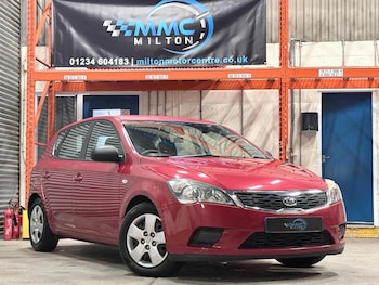 (11) - 1.6 1 Auto Euro 5 5dr