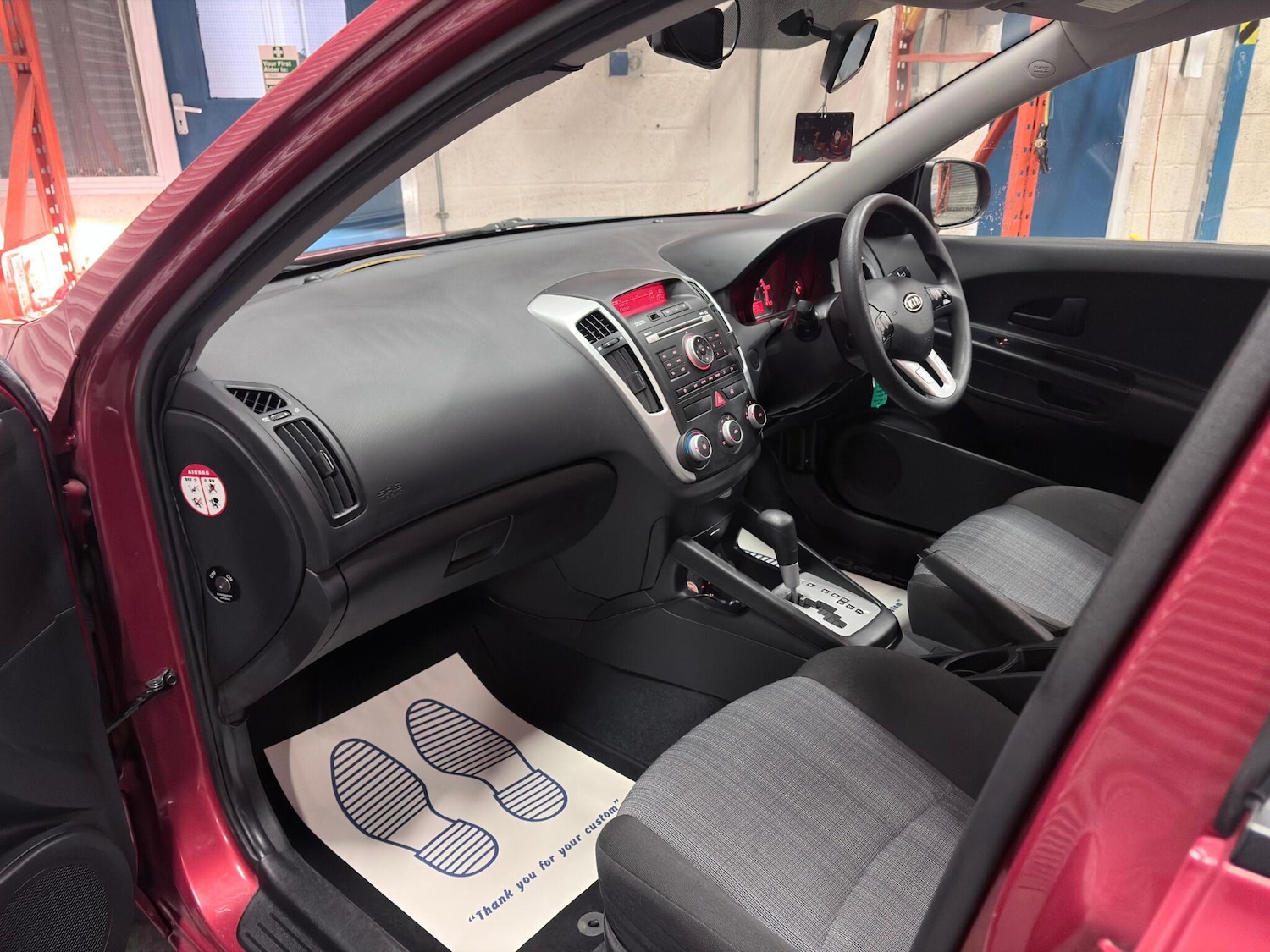 Used Kia Ceed 2011 for sale - 77237534: Photo 24