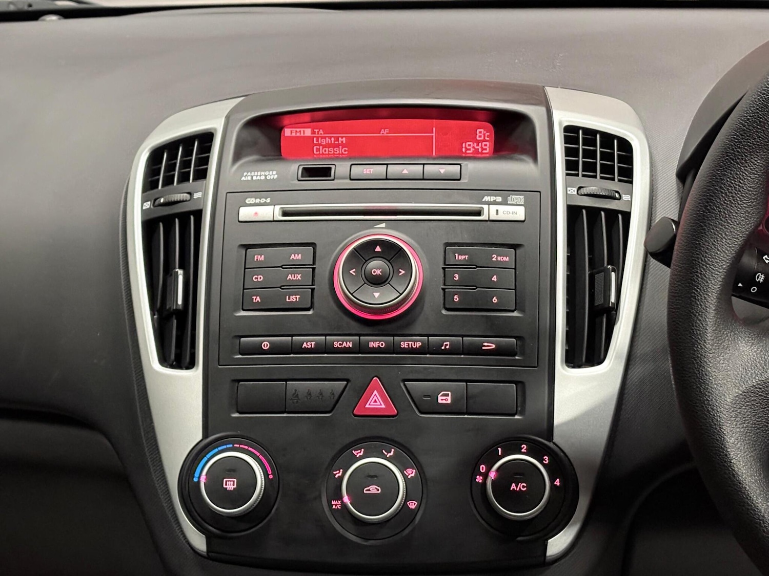 Used Kia Ceed 2011 for sale - 77237534: Photo 30