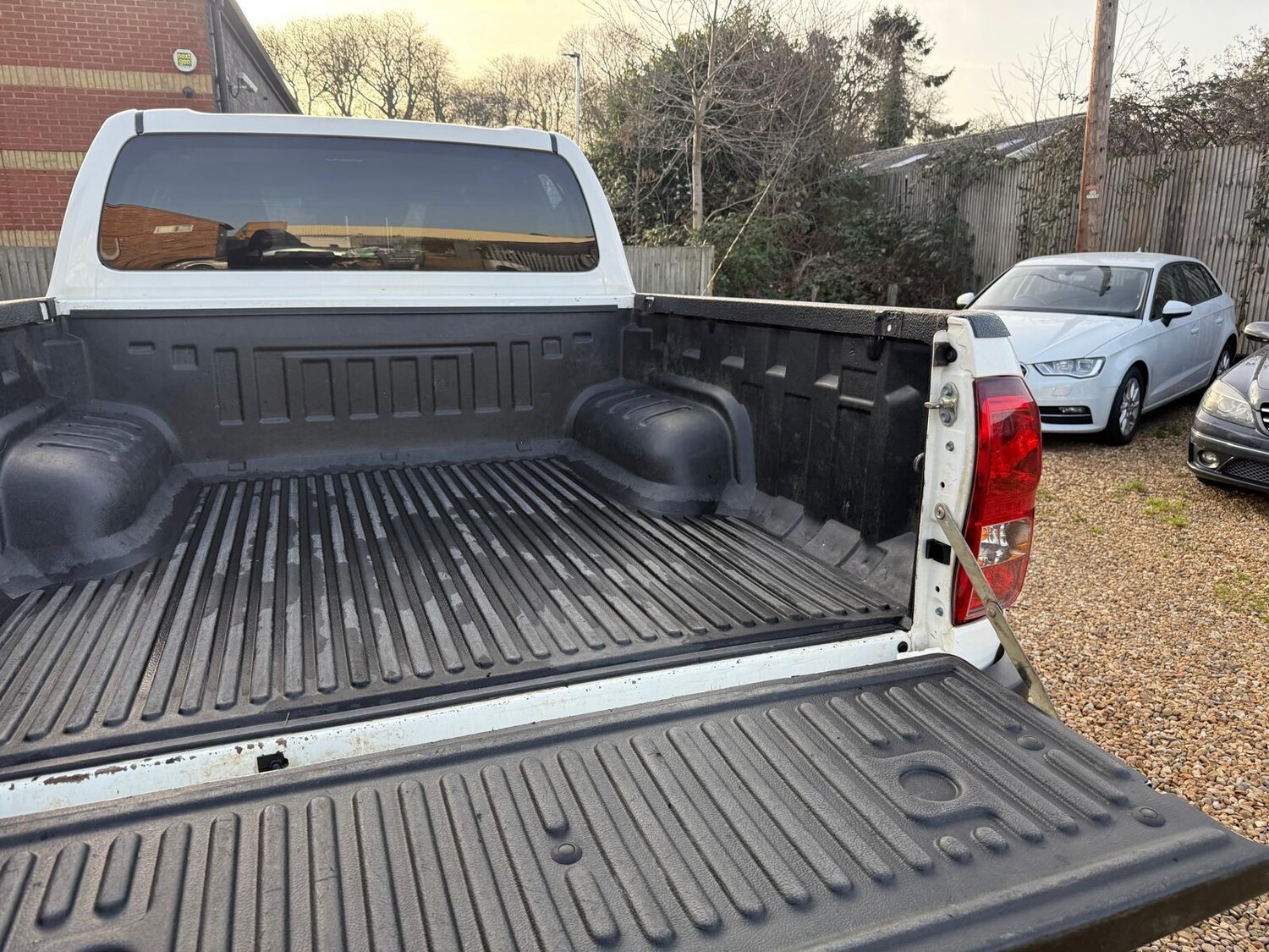 Used Toyota Hilux for sale - 77683205: Photo 13