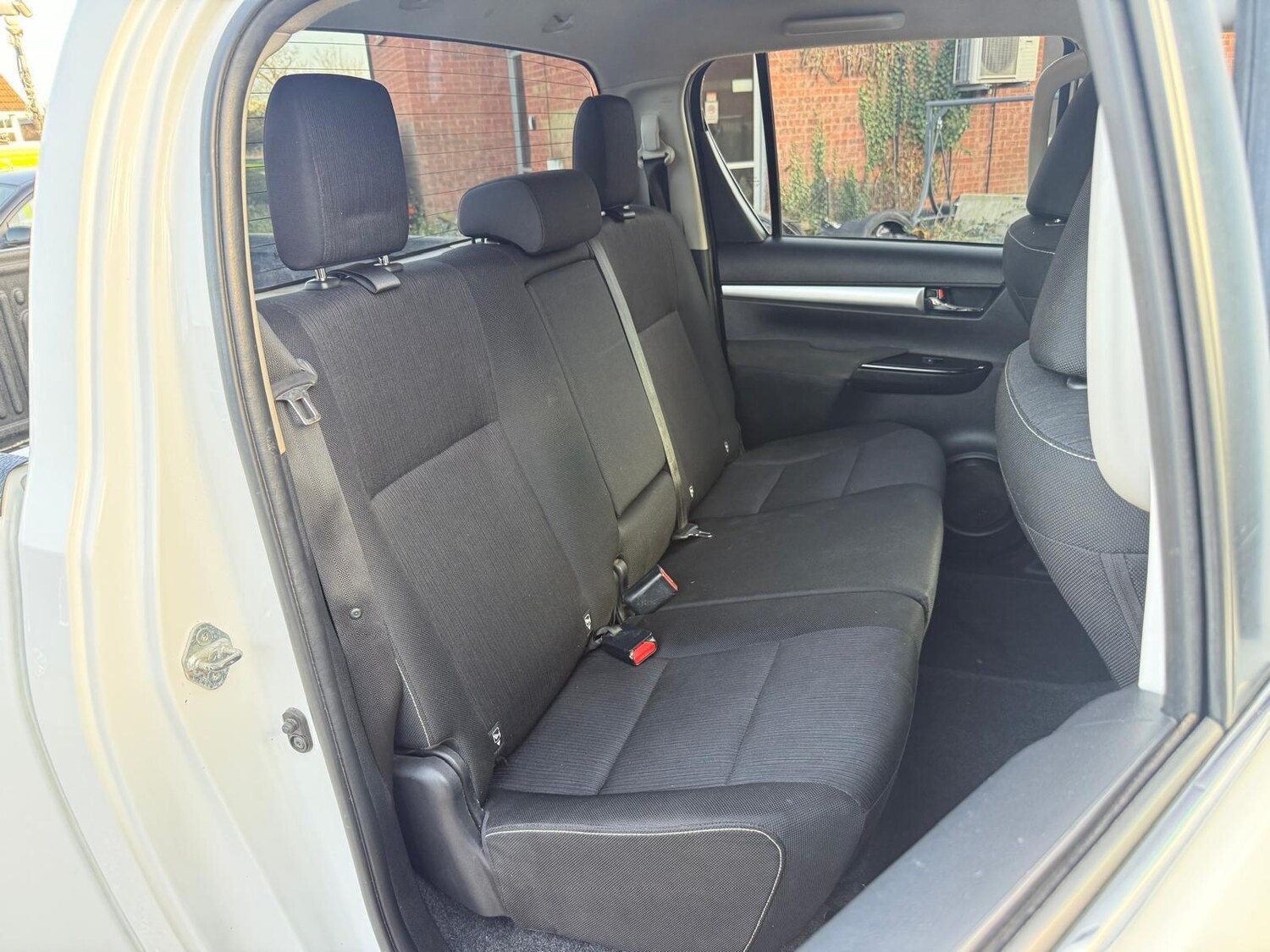 Used Toyota Hilux for sale - 77683205: Photo 19